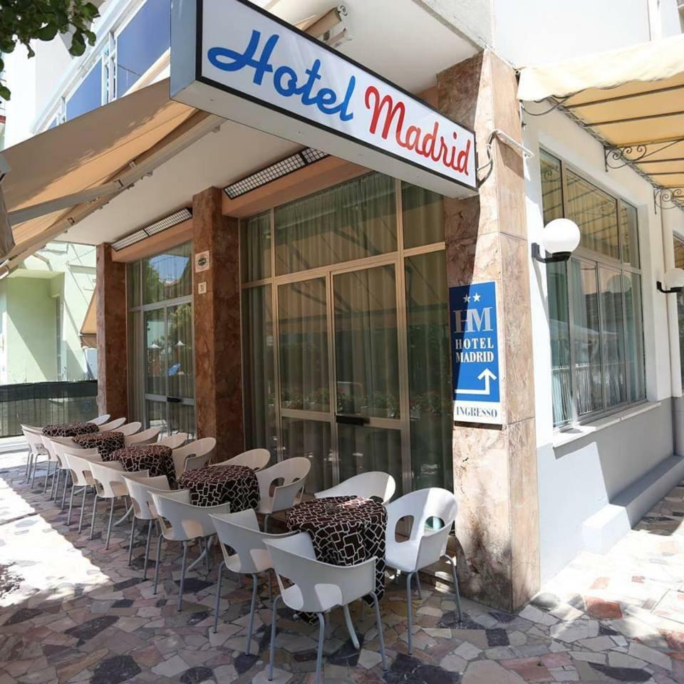 Hotel Madrid カットーリカ エクステリア 写真